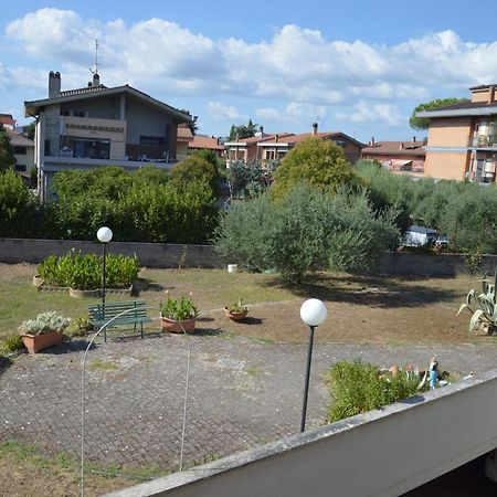 Domus Achille Fosco Hotel Ciampino Bagian luar foto